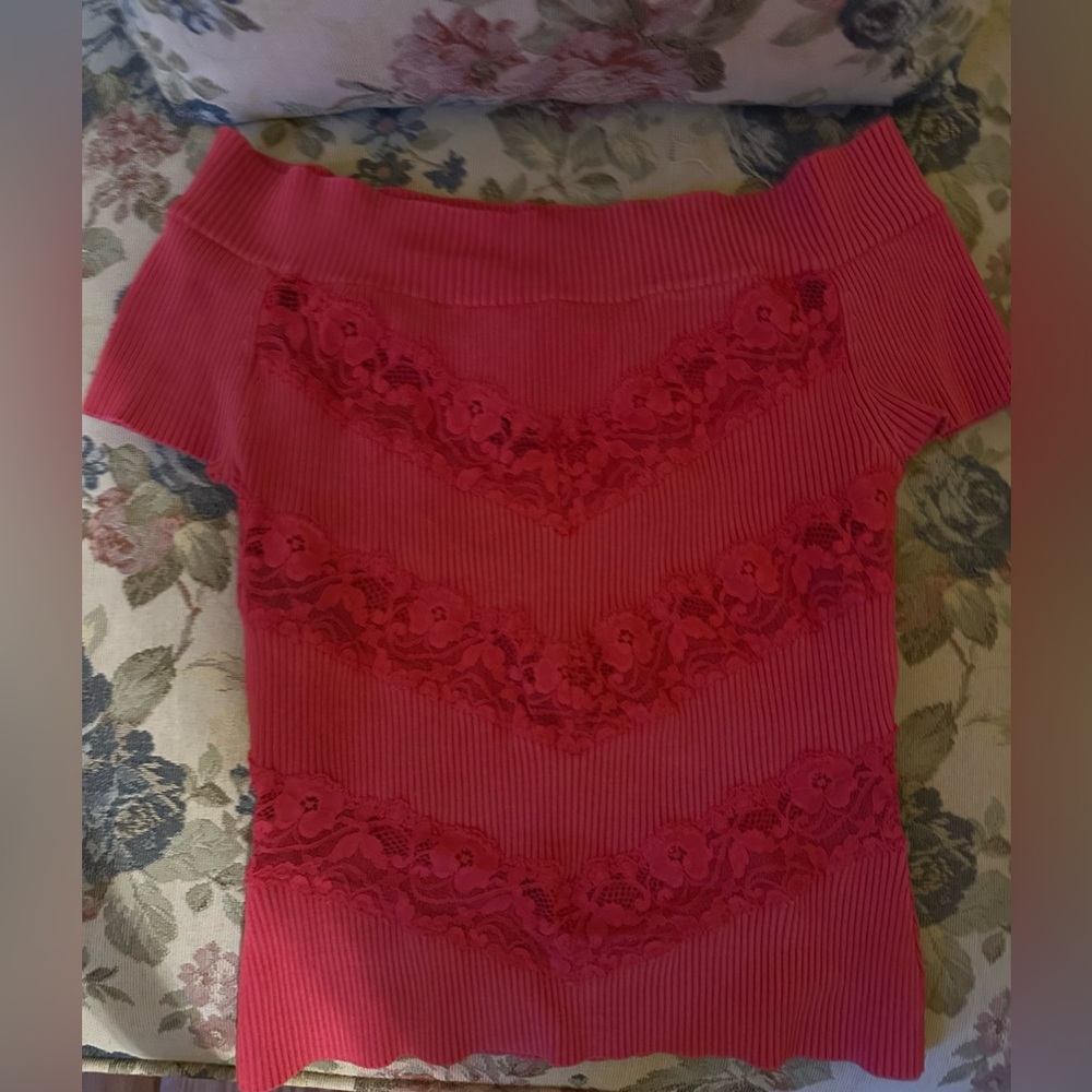 Y2k Bebe pink lace detailed short sleeve fitted baby tee